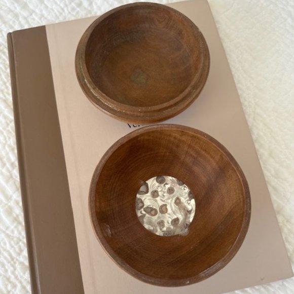 Vintage Wooden Lidded Bowl - Picture 3 of 5